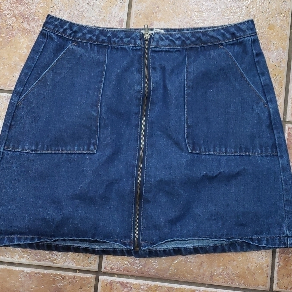 REFUGE zip front denim mini skirt EUC